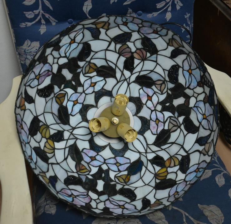 Bild 7: Deckenleuchte im Tiffany-Stil. Hersteller Honsel