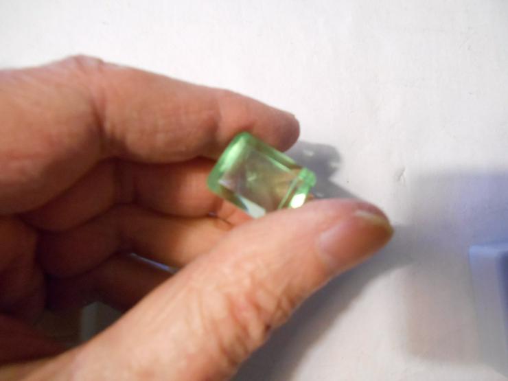 Bild 2: grüner Fluorit....blau-grüner Fluorit.....Peridot...