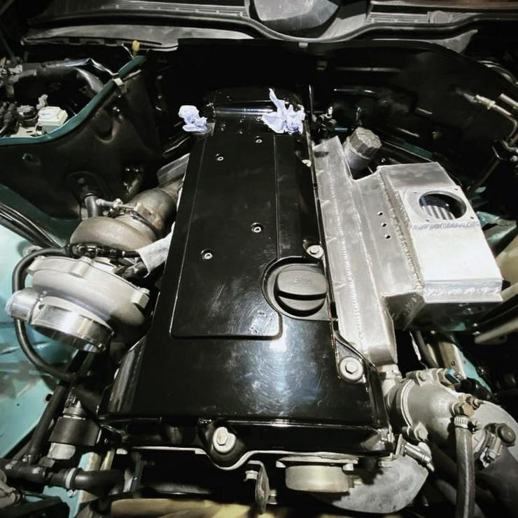 Bild 1: Mercedes M104 2.8l 3.2l Turbo-Saugrohr mit Wasser-Ladeluftkühler