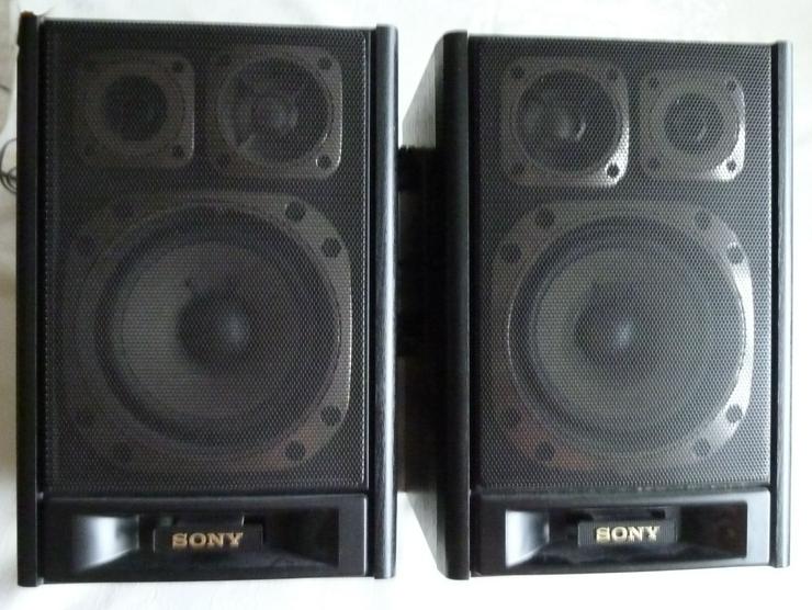 Bild 1: 2 Lautsprecher von einer SONY-Stereo-Anlage
