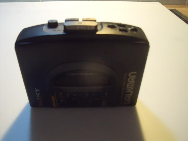 Bild 6: Walkmann Sony Tragbarer Musikplayer Mit Kopfhörer MK  Kassette spieler.