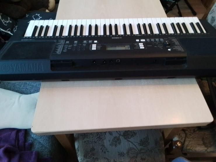 Yamaha PSR E363 Einsteiger-Keyboard sehr gut Erhalten - Keyboards & E-Pianos - Bild 4