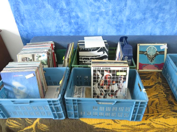 Schallplatten Garagenflohmart Musik !! ca. 450 LP´s, einige CD und DVD - LPs & Schallplatten - Bild 5