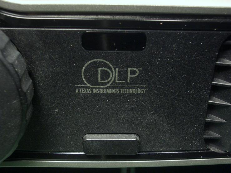 Bild 9: Dell Beamer 2400MP Fernbedienung mit Laserpointer