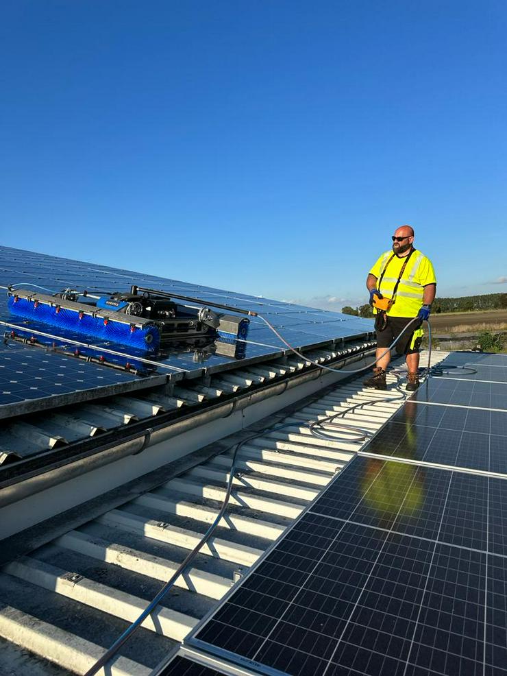 Photovoltaik - & Solarreinigung vom Profi
