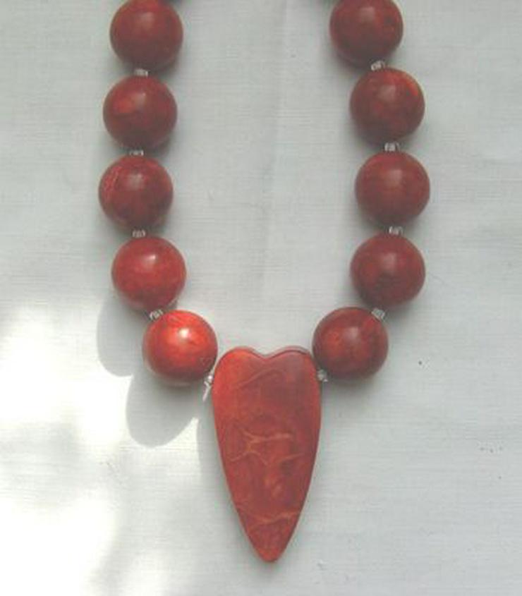 rote Korallenkette mit Korallenherz - Halsketten & Colliers - Bild 5
