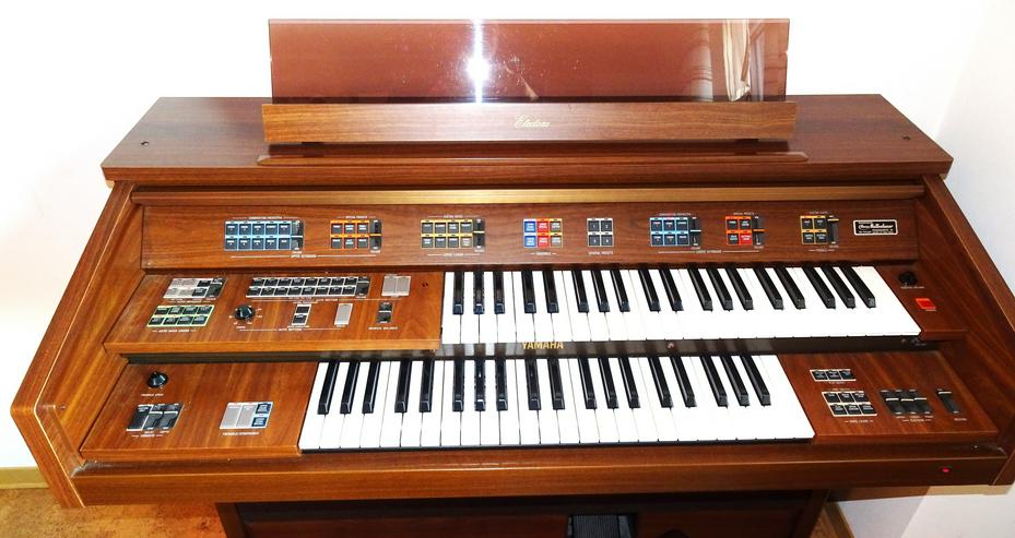Bild 2: Elektronische Orgel Yamaha