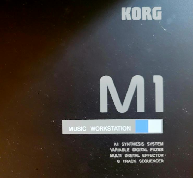 Bild 4: Korg M1 mit Hardcase (Flightcase) 