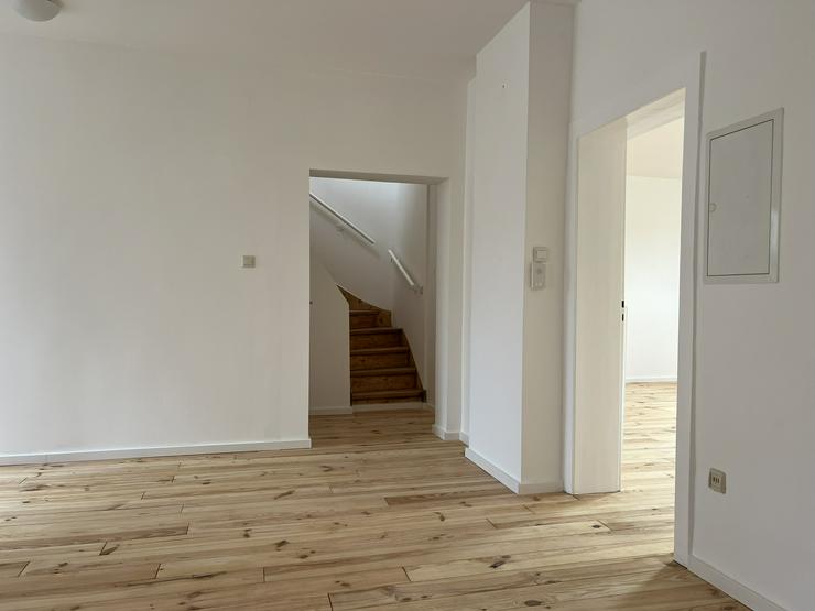 Bild 2: Angebot: 4 Zimmer, 173 qm, Altbau saniert (2024), Flingern-Nord, Dachterrasse.  Ab sofort 