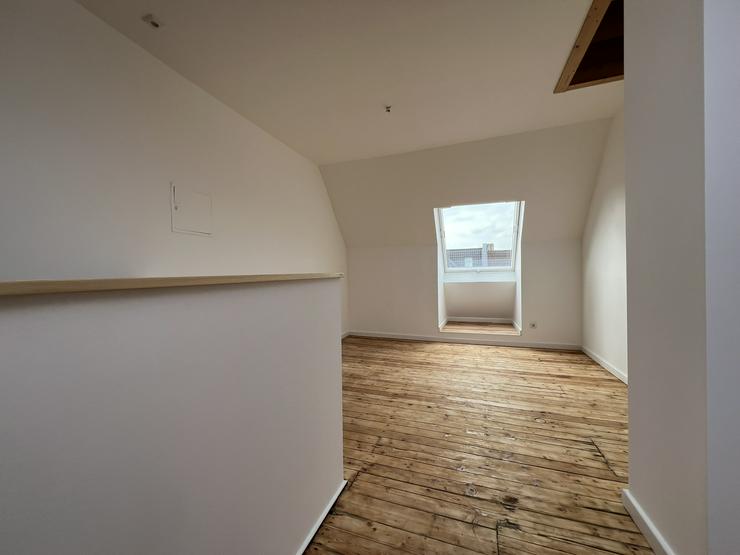 Angebot: 4 Zimmer, 173 qm, Altbau saniert (2024), Flingern-Nord, Dachterrasse.  Ab sofort  - Wohnung mieten - Bild 12