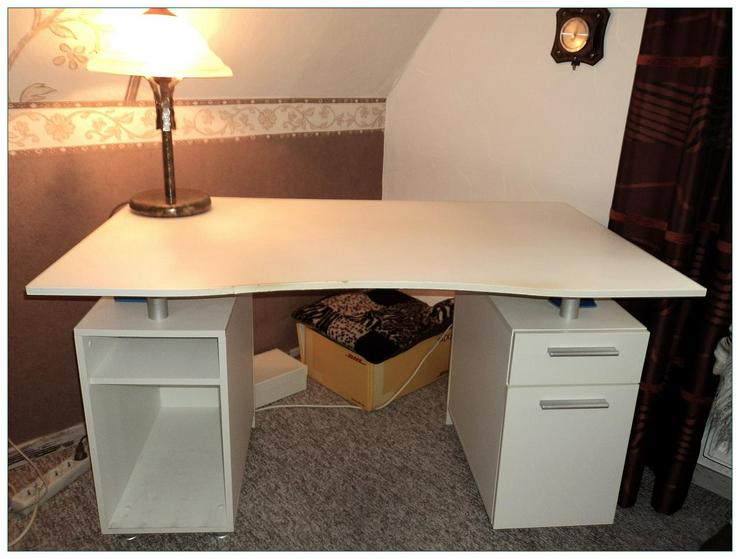 Bild 1: Weißer SCHREIBTISCH, matt,  mit Schublade, Regal, Schrank und Ablageflächen, wenig gebraucht