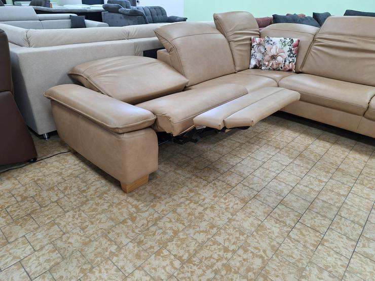 Bild 3: Jetzt Neu Polinova Leder Couch mit Elektrischer Relaxfunktion für 2799 Euro 