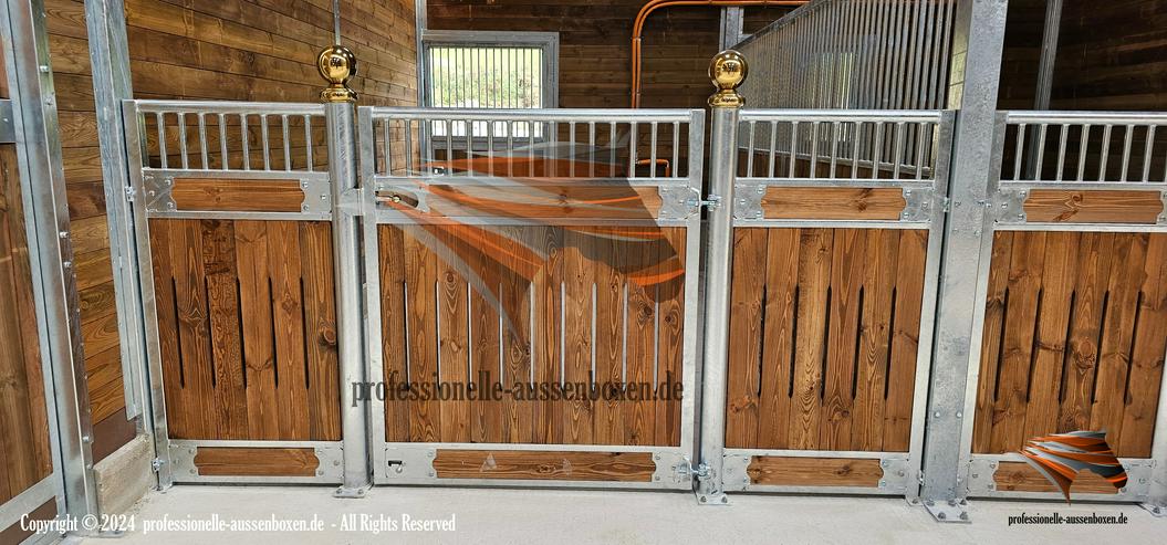 Bild 8: Boxenstall komplett - Frontwände, Trennwände & Pferdeboxen kaufen, Stallboxen - Top Pferdestall bauen / Stallbau