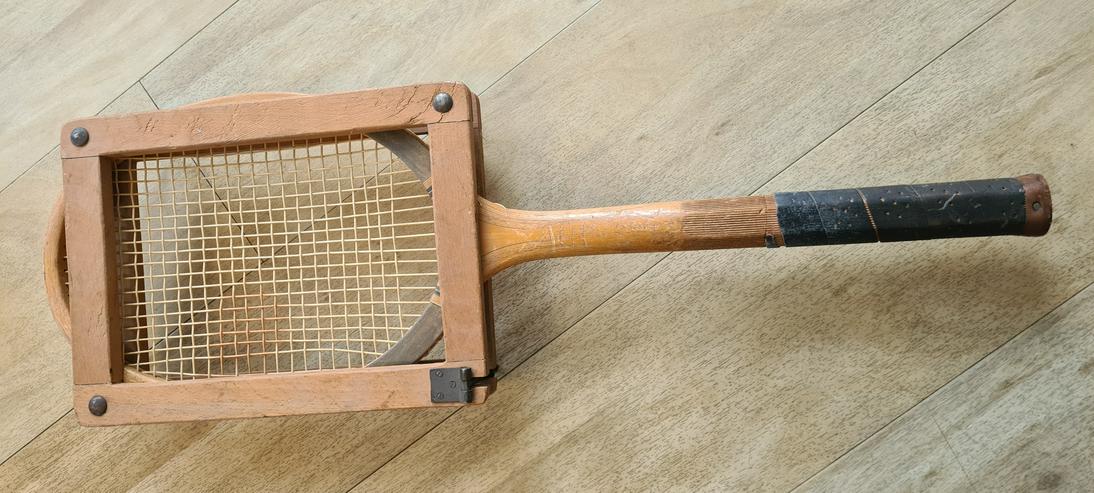 Bild 4: Alter Holz Tennisschläger mit Spanner (Vintage)
