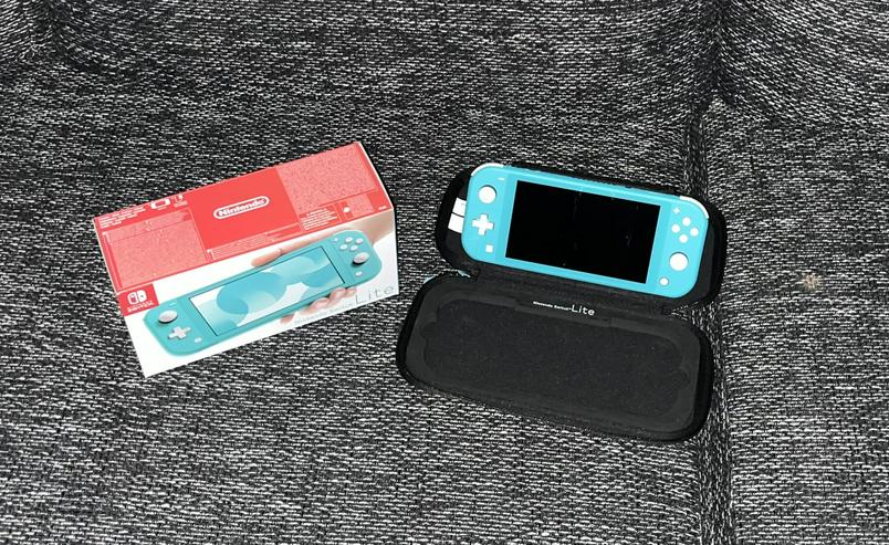 Nintendo Switch Lite - Wii Konsolen & Controller - Bild 1