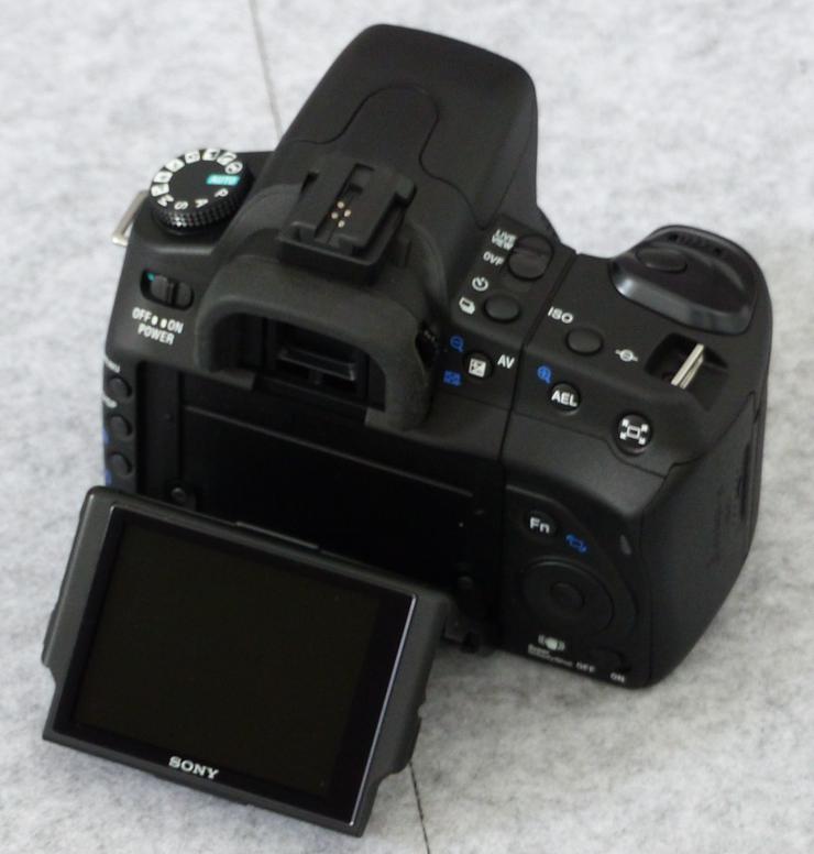 Bild 2: Sony alpha a350 DSLR mit Objektiv 18-70mm - absolut neuwertig!