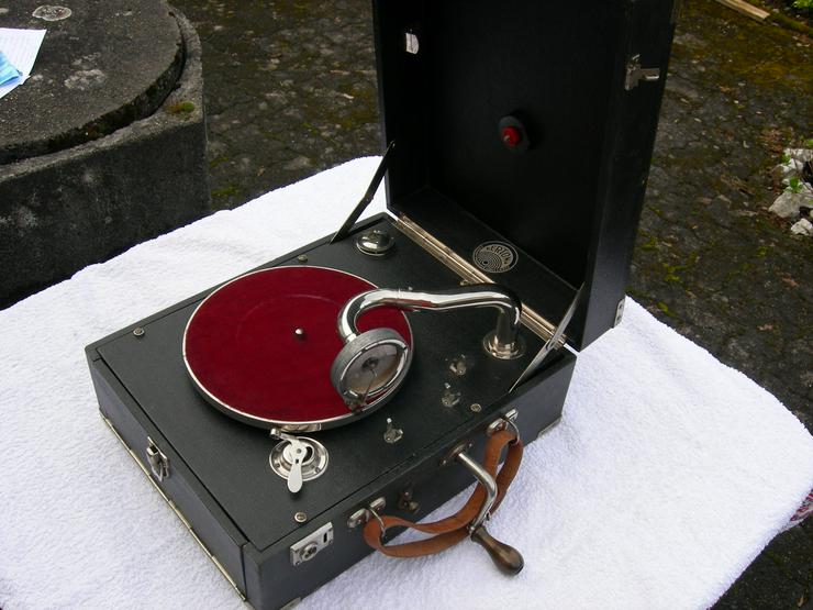 Koffer-GRAMMOPHON BERTRONA abzugeben - Radios & Grammophone - Bild 3
