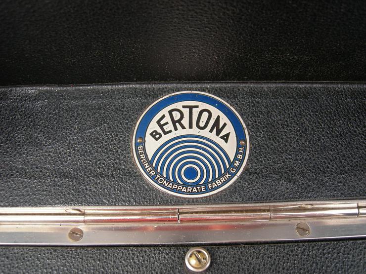 Bild 5: Koffer-GRAMMOPHON BERTRONA abzugeben