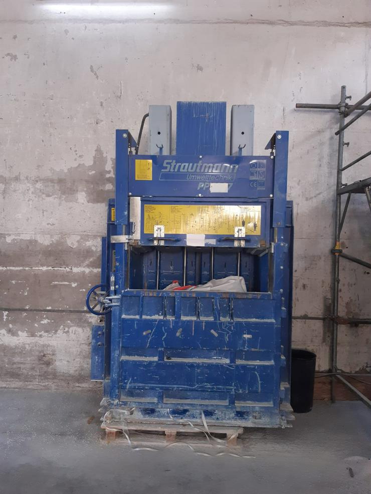 gebrauchte Strautmann Presse 1207