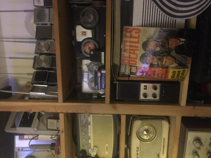 Bild 3: TAUSCHE 60er E GUTARS HIFI BATT:PHONO CB ANALOGSYNTH 50-70er INVENTAR DEKO BAISCH KATALOGE TRÖDEL KURIOSES KULT VINTAGE AUS SAMM;ER WHG & PARTYRAUM  GROSSEN & FREUNDE INCL