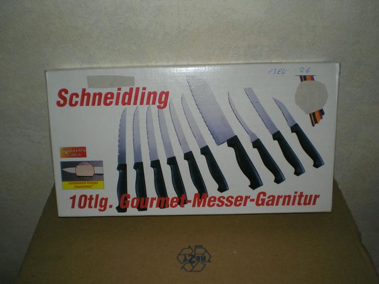 Bild 1: 10-teiliges Messerset,Wanduhr,Allesschneider,Gewürzstreuer