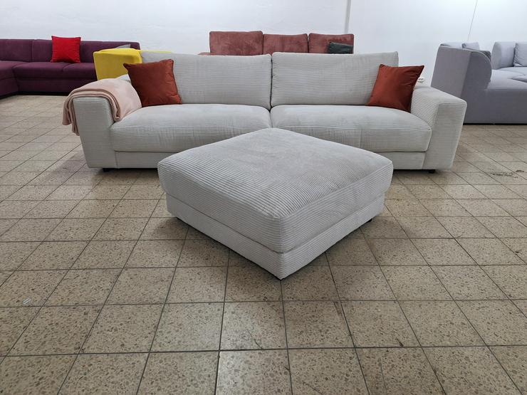 Jetzt Neu XXL Big Sofa mit passendem Hocker für 1399 Euro statt 2499 Euro
