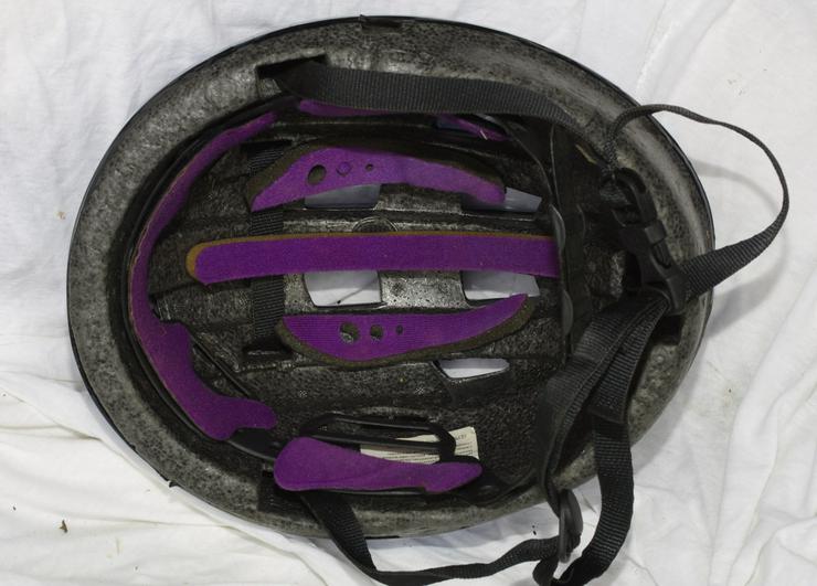 Bild 3: Fahradhelm der Marke Cratoni Größe 53-62 cm