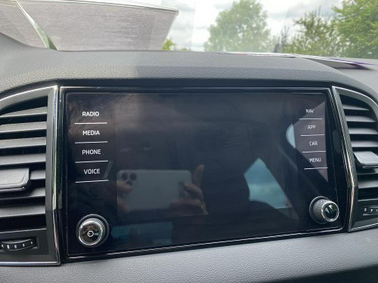 Bild 4: Karoq 1,5 TSI DSG Navi, Standhzg.,ACC,...