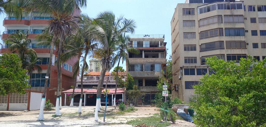 Bild 1: Hostal direkt am Strand in Porlamar / Venezuela