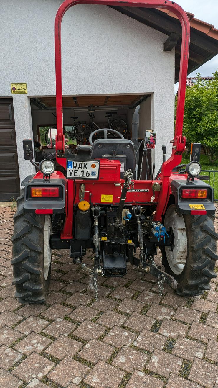 Bild 2: Allrad-Traktor Foton 254