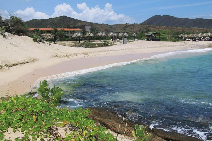  Hotel direkt am Strand auf der Insel Margarita / Venezuela - Gastronomie & Hotels - Bild 1