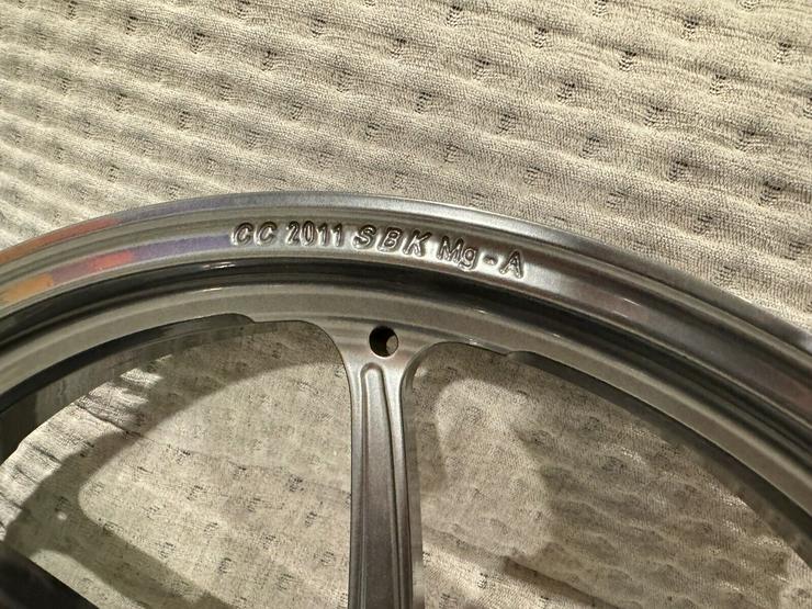 Bild 4: Oz Wheels SBK Replica Series Mg Ducati Magnesium 