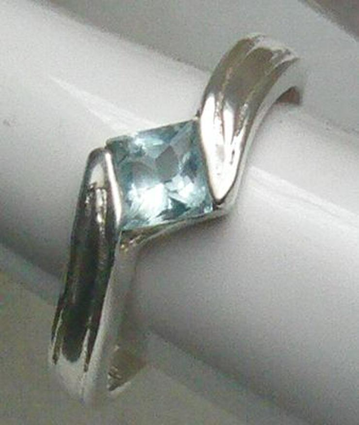 Bild 3: Ring, 925 Silber mit gefassten Aquamarin