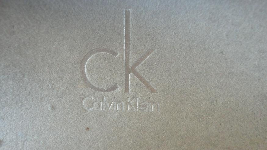 Bild 3: Calvin Klein Brillenetui grau CK Logo allover