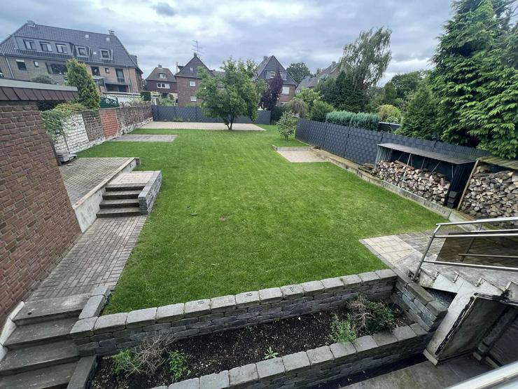 Luxuriöses Einfamilienhaus mit Einliegerwohnung, moderner Ausstattung und idyllischem großem Garten frei!!! - Haus kaufen - Bild 4