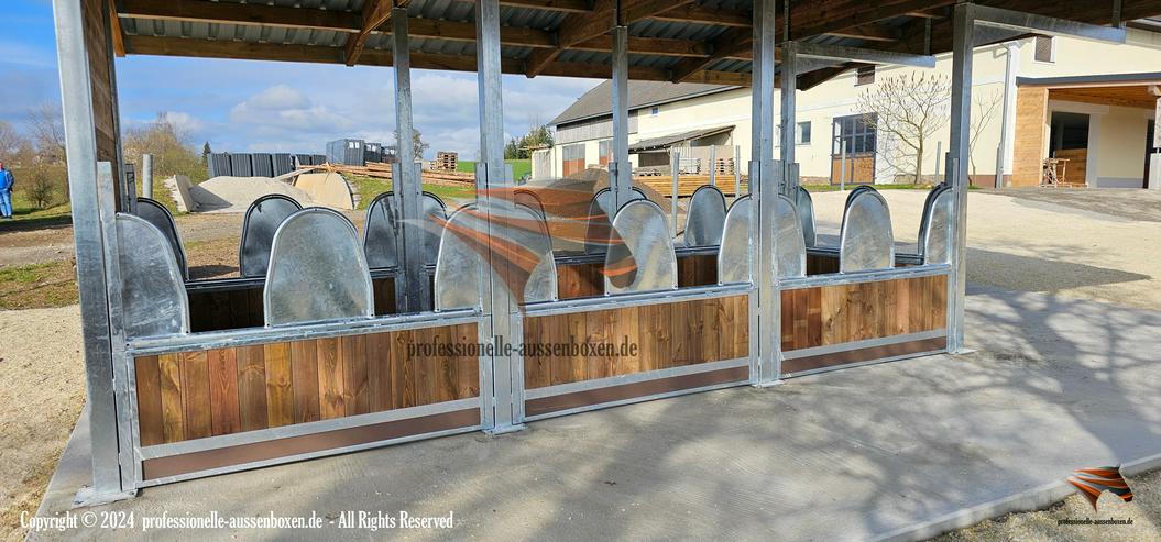 Bild 10: Futterraufe & Heuraufe für Pferde - Pferderaufe zur Pferdefütterung und Futterplätzen / Weideraufe
