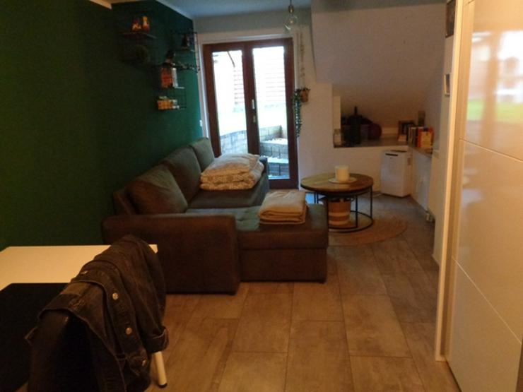 Bild 11: Reserviert., Maisonette-Wohnung mit Garten und 2 Garagen im Zweifamilienhaus