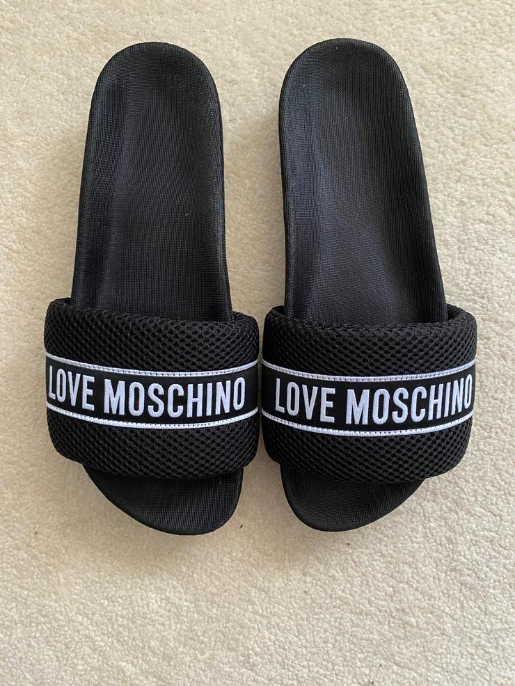 Bild 3: Love Moschino