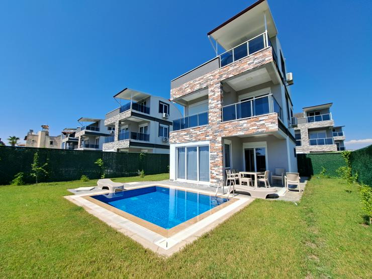 1124  Luxus-Privatvilla nur 200 m zum Strand - Ferienhaus Türkei - Bild 1