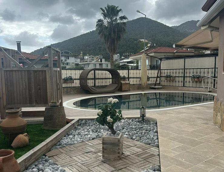 Bild 2: 1127 Alanya, private 3 Zi.  Villa mit Pool und Garten, ruhige Wohnlage