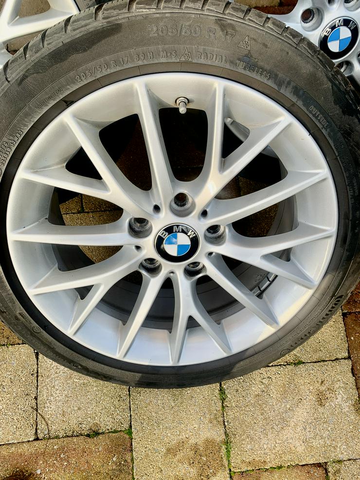 Bild 6: BMW 1er F20 F21 original  BMW Alu Winterräder  205 /50R17 Continental Winter Contact ohne Bordsteinschäden