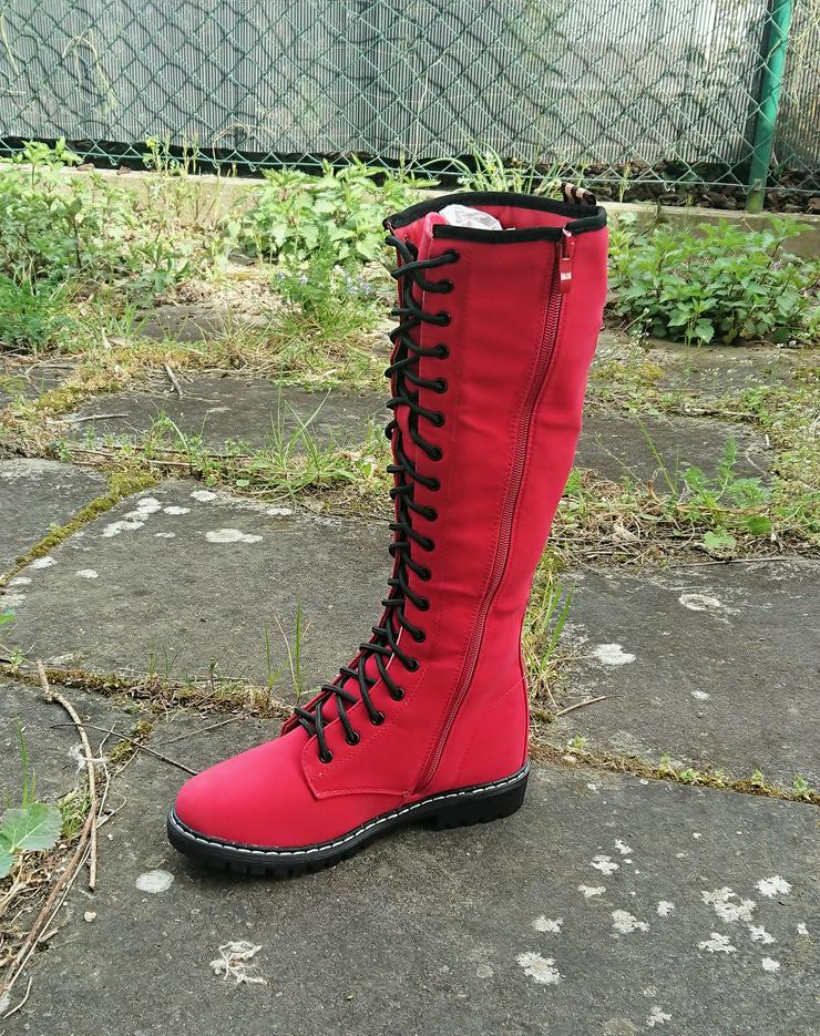 Bild 5: Gr. 37, sexy Schnür- Stiefel, rot, mit Reißverschluß ( von Seastar )