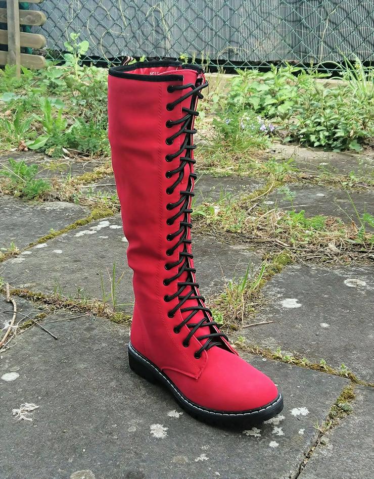 Bild 9: Gr. 37, sexy Schnür- Stiefel, rot, mit Reißverschluß ( von Seastar )