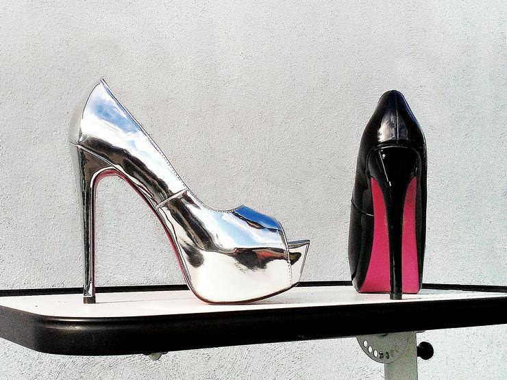 Bild 15: Gr. 41 - 44, sexy Plateau High Heels Peeptoe Pumps, LACK schwarz + silber ( Sohle pink )