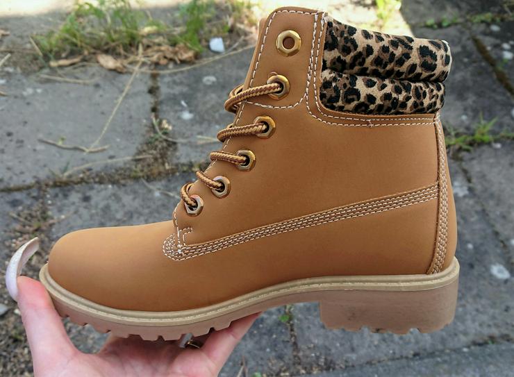 Bild 3: Gr. 39, Schnür- Stiefeletten / Boots in camel + LEO Design