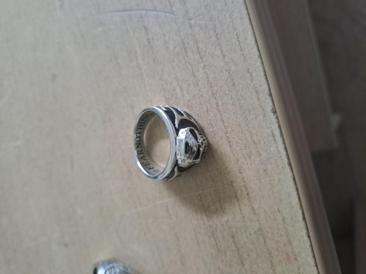 Bild 4: Biker Ringe Totenkopf 