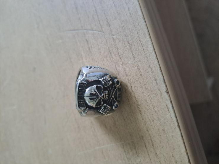 Bild 3: Biker Ringe Totenkopf 