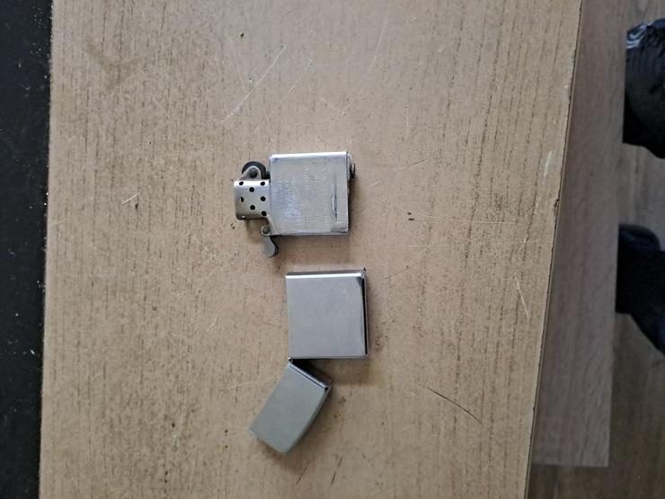 Bild 4: Zippo Feuerzeug 