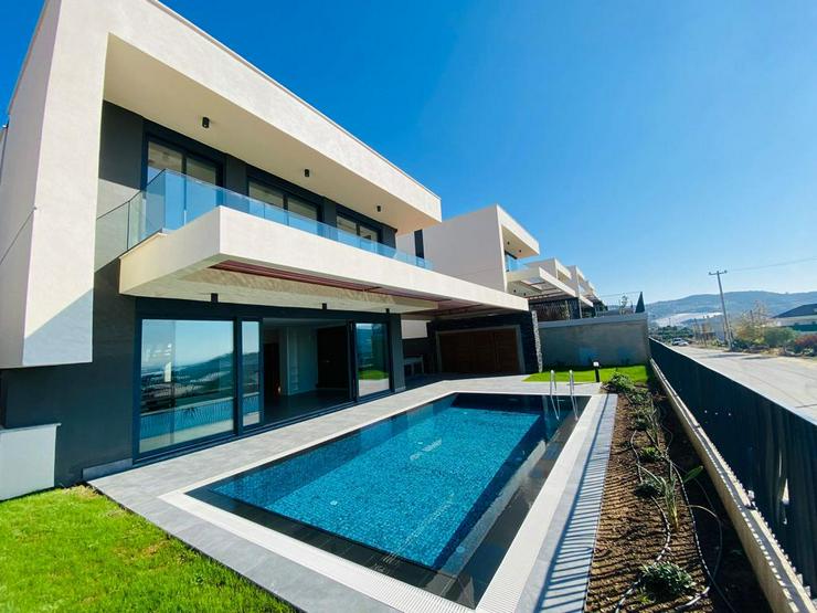 931 🌴Türkei, Alanya, 4 Zi. Luxus Villa. 🏊‍♂️Pool, Garten, Hallenbad. uvm. - Ferienhaus Türkei - Bild 1