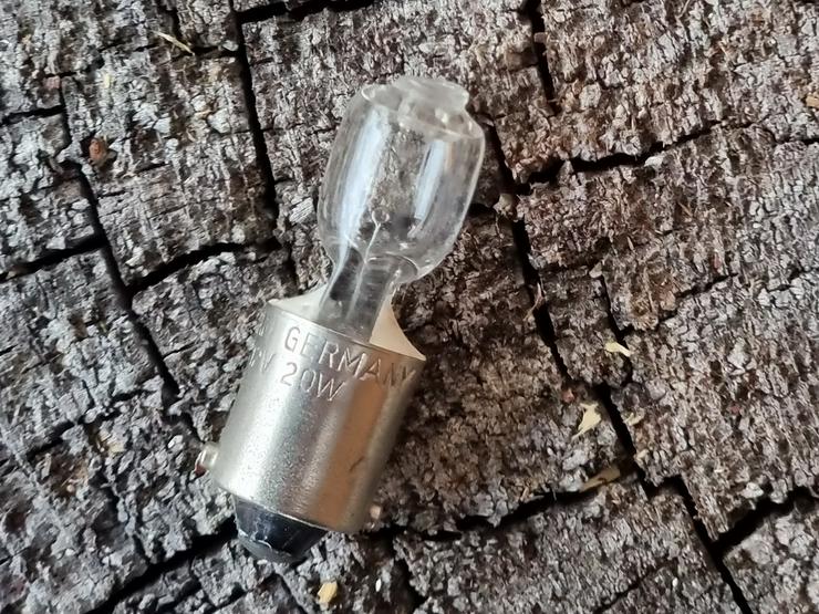 Bild 2:  Glühlampe Glühbirne Halogen 12V 20W BA9S Leseleuchte BMW 7er E23  63311364079